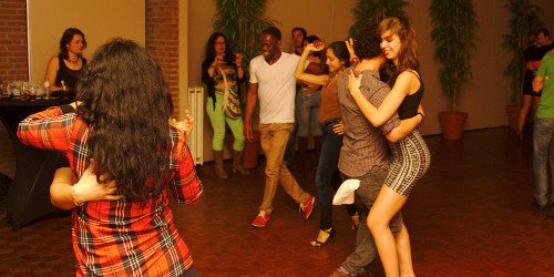 Qual a dança de salão combina mais com você?