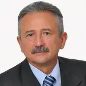 José F.
