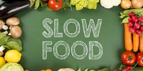 Slow Food: mangiare è fondamentale per vivere