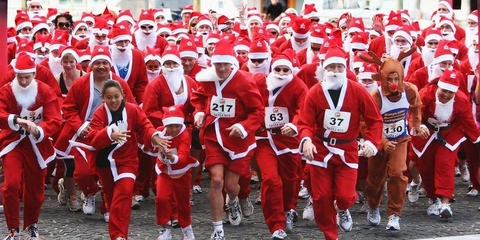  " Run Santa,run ! "